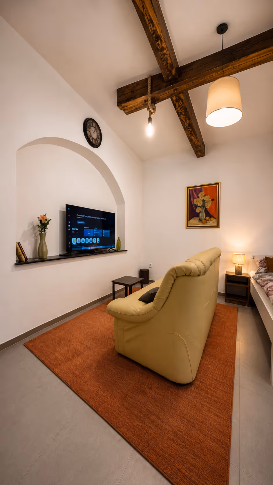 1 Bedroom - Apartment