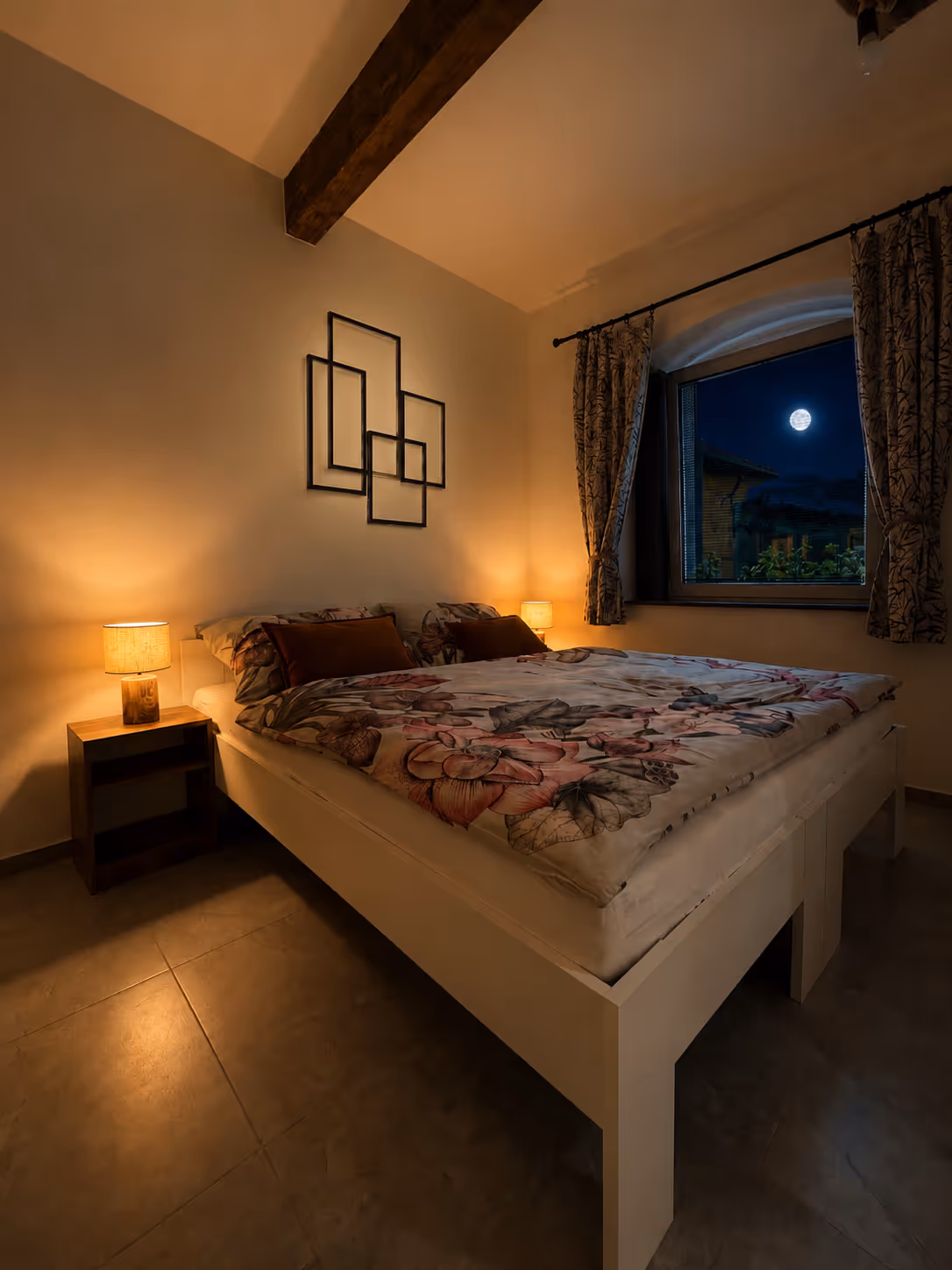 1 Bedroom - Apartment