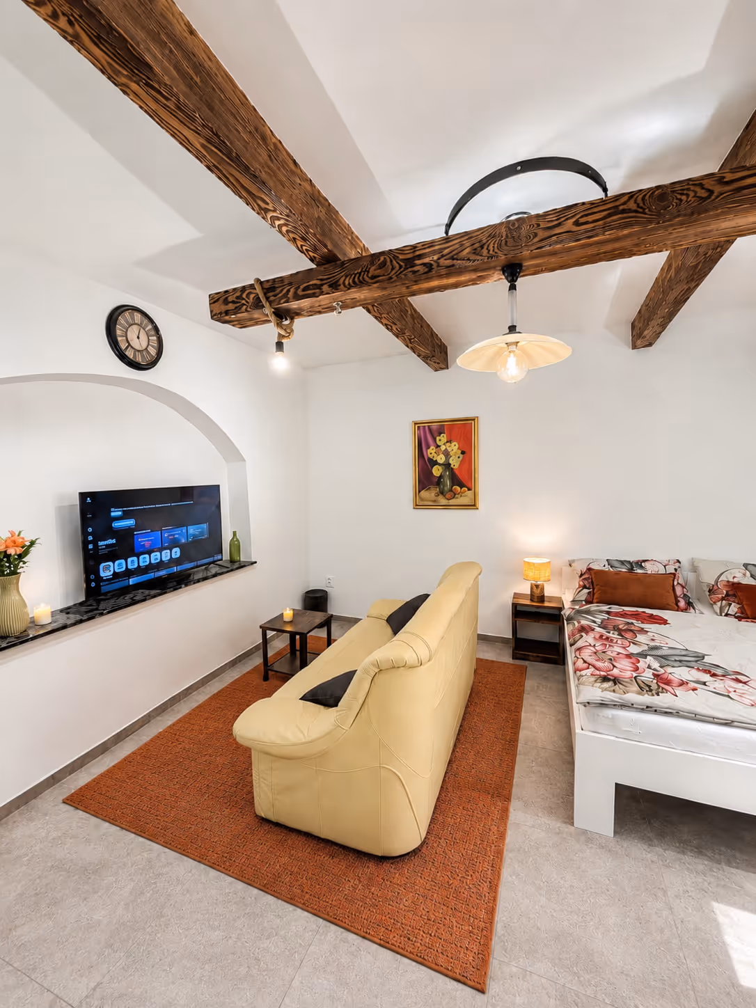 1 Bedroom - Apartment
