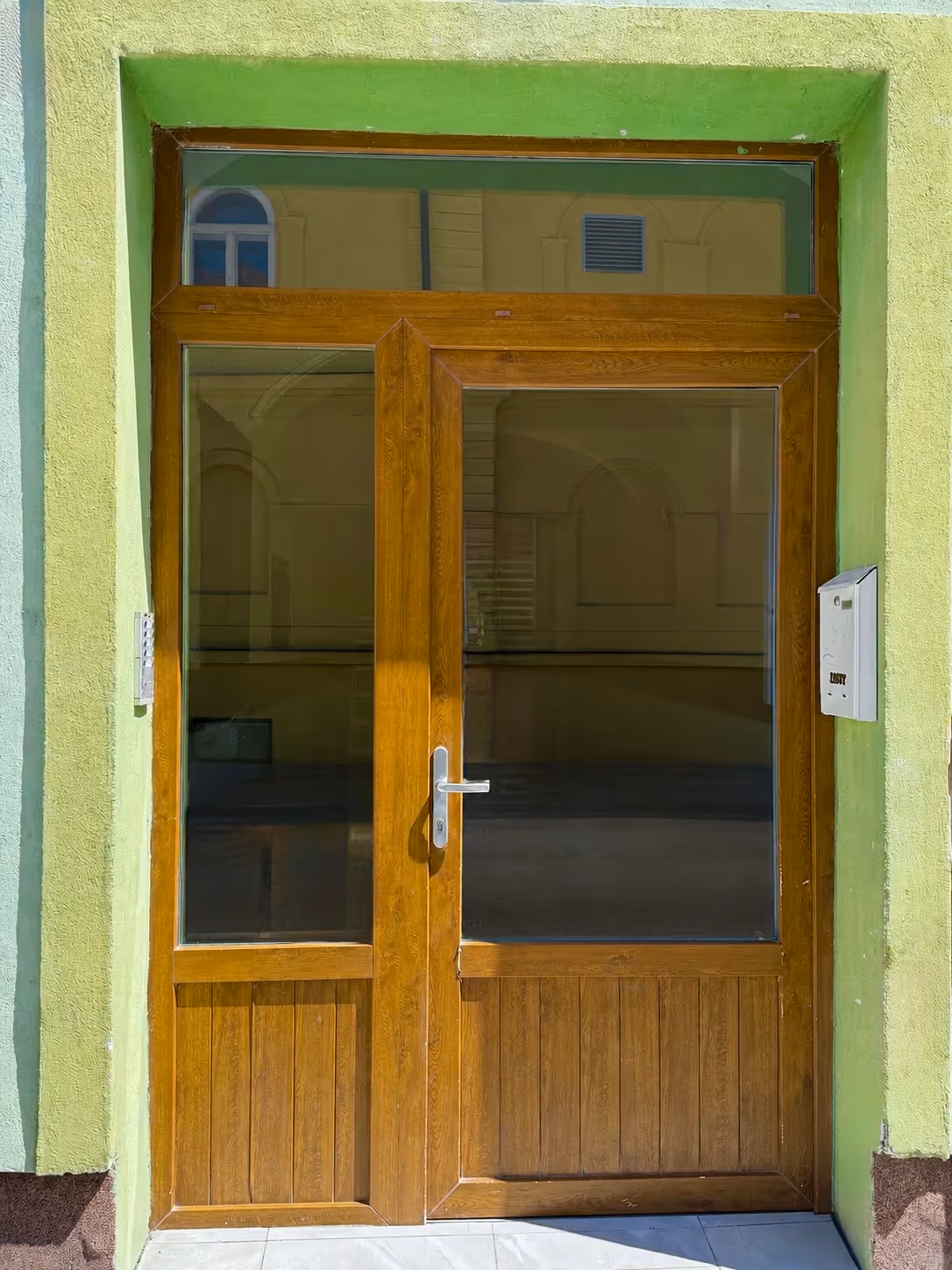 1 Bedroom - Apartment