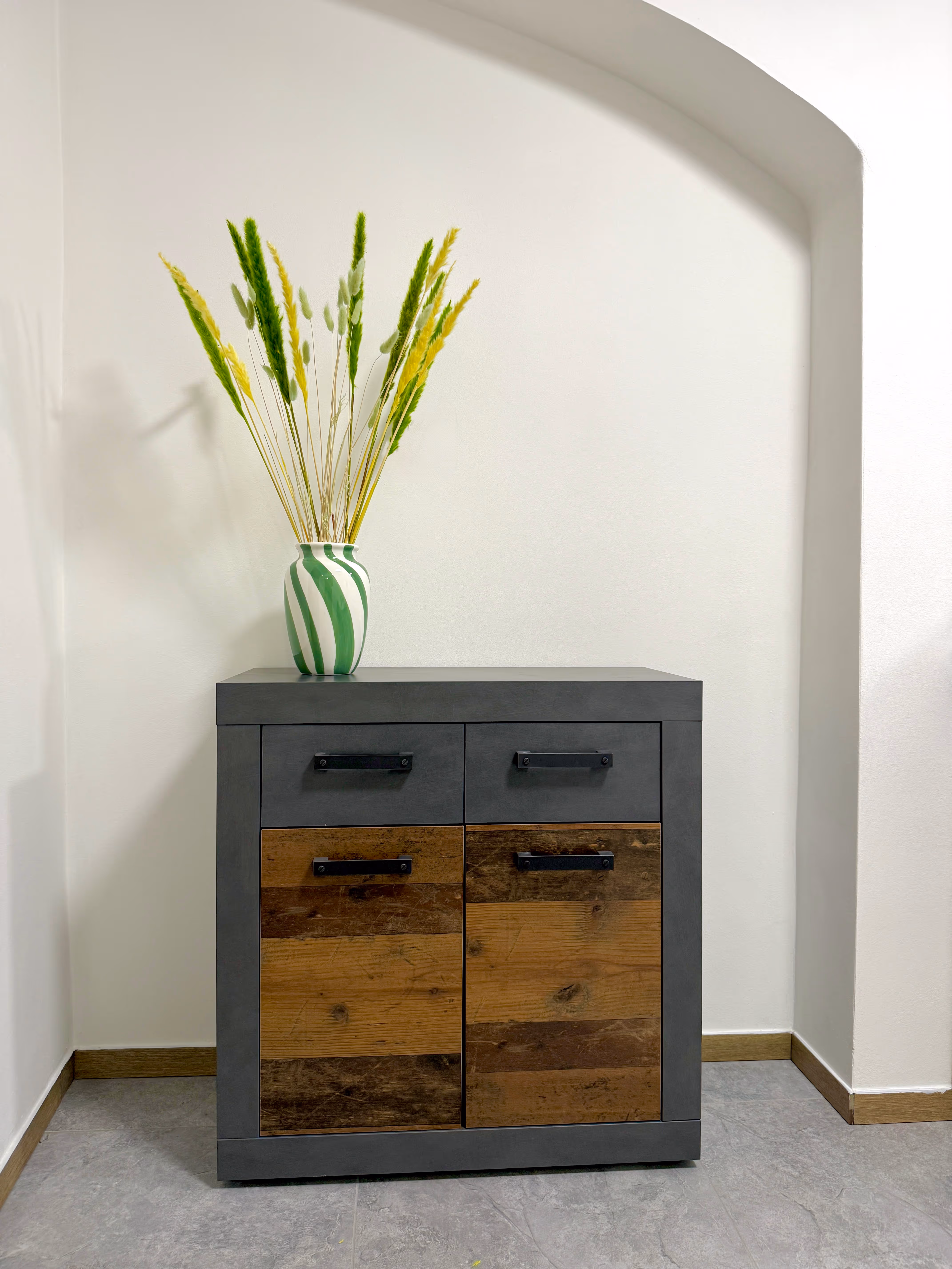 1 Bedroom - Apartment