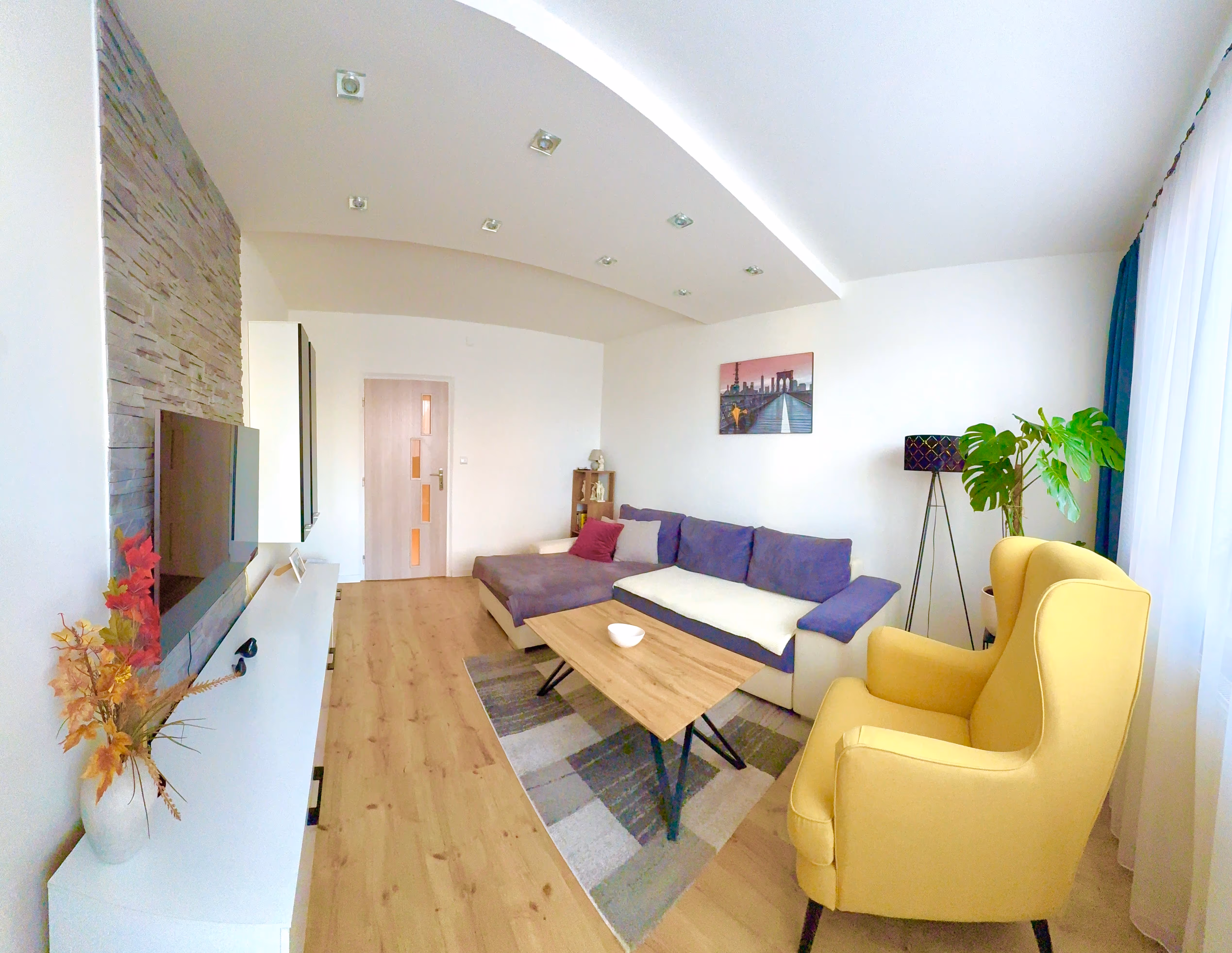 Modern 2-Bedroom Apartment