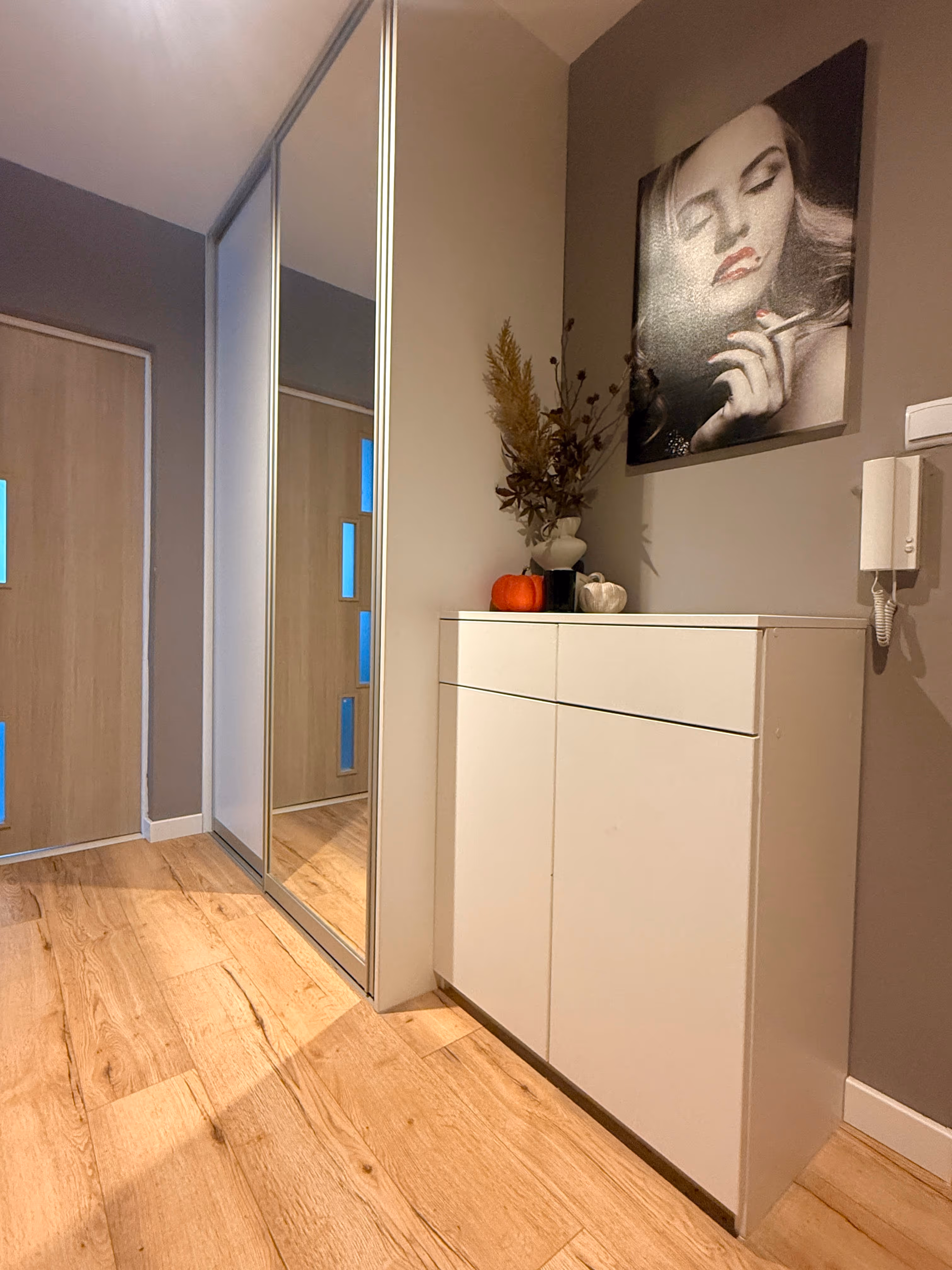 Modern 2-Bedroom Apartment