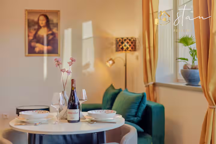 dining area for s7